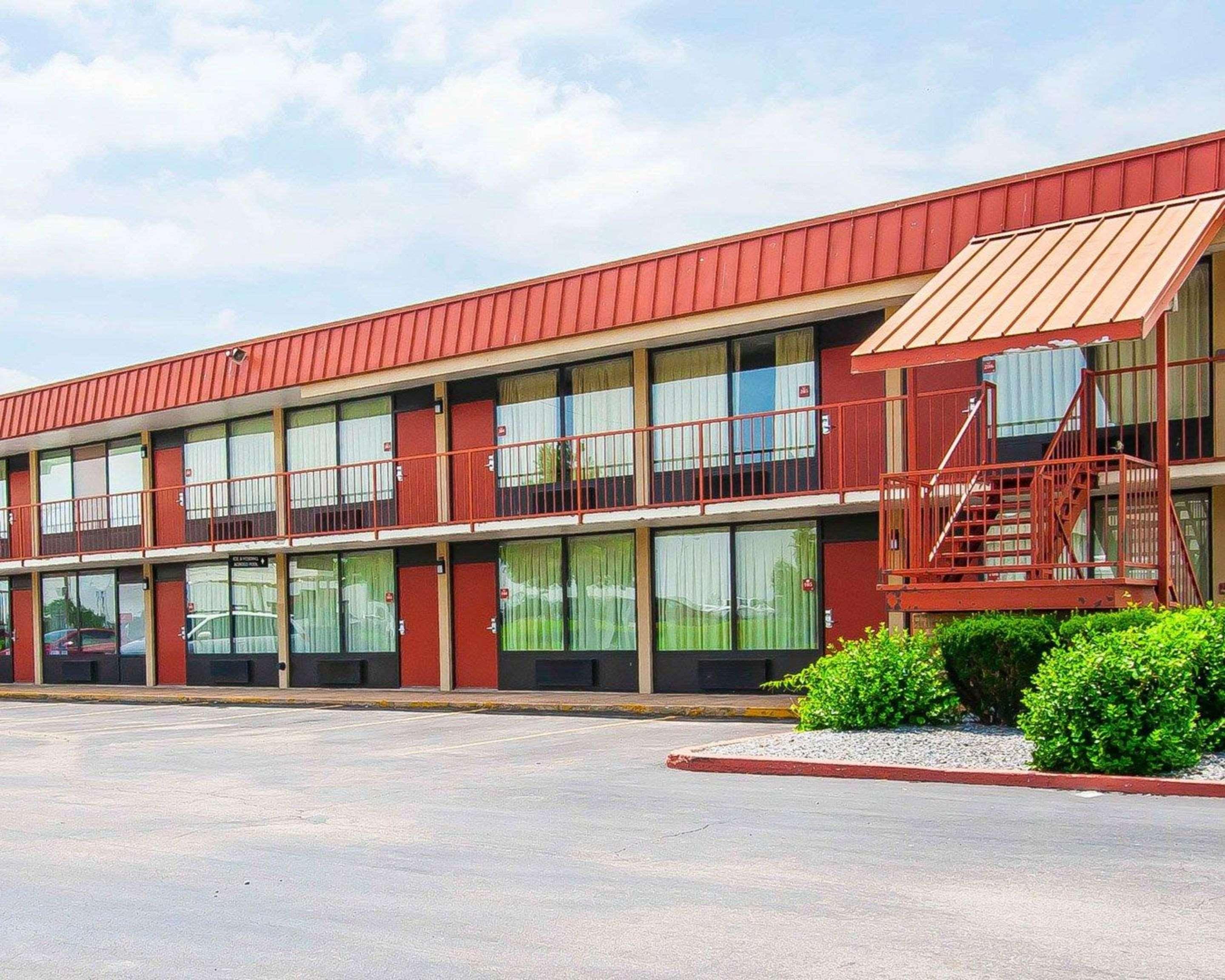 Econo Lodge Dyersburg Exteriér fotografie